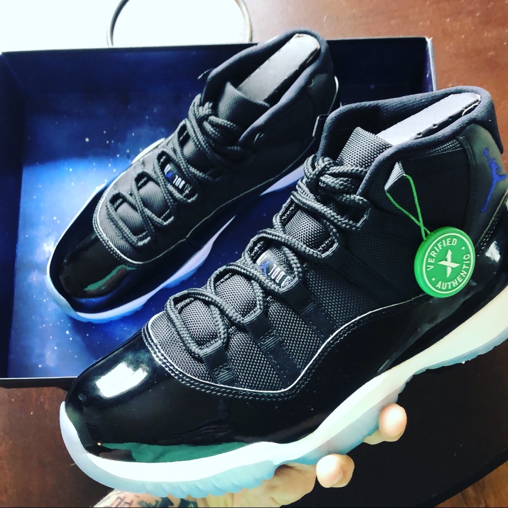 Jordan 11 (Space Jam) size 10 (lightly worn)